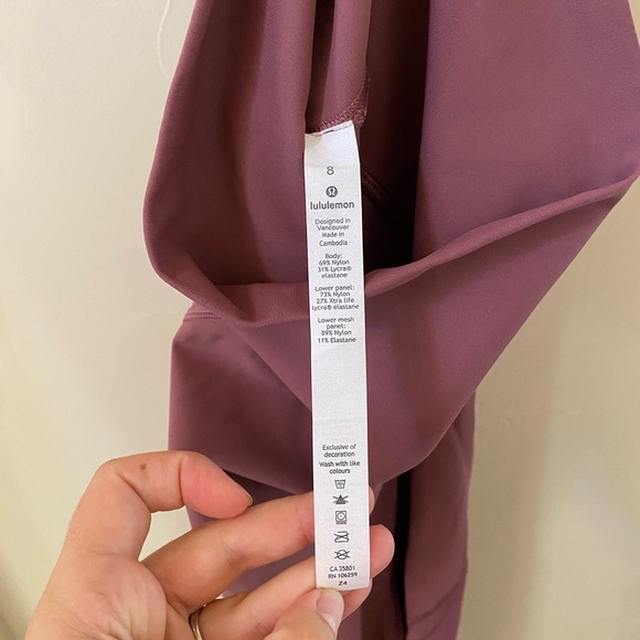 Lululemon Wunder Under Crop High-Rise Roll Down Scallop Full On Luxtreme Plumful - Picture 5 of 13